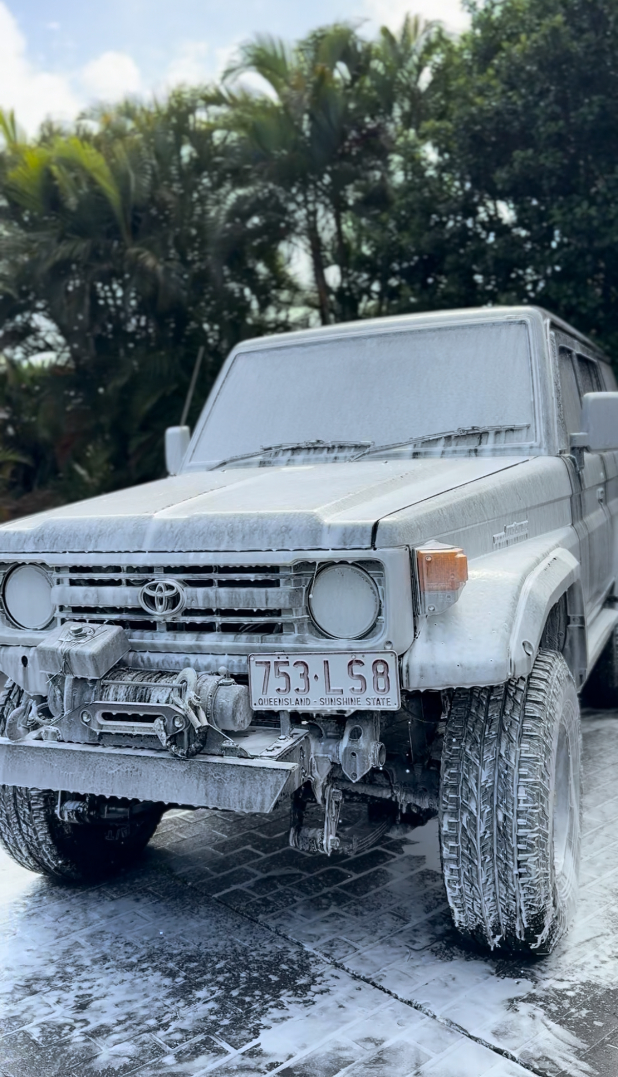 Land Cruiser snow foam